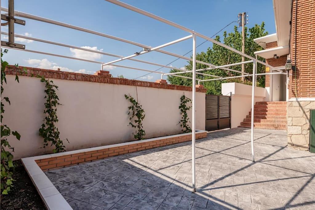 La Casa De Ines Βίλα Αλκαλά ντε Ενάρες Εξωτερικό φωτογραφία