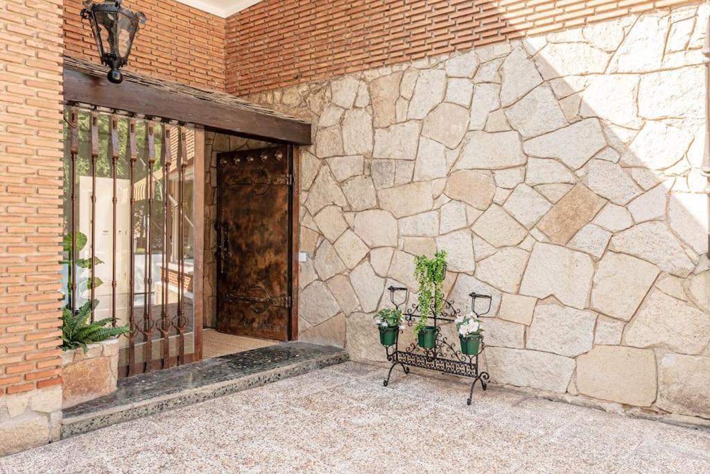 La Casa De Ines Βίλα Αλκαλά ντε Ενάρες Εξωτερικό φωτογραφία