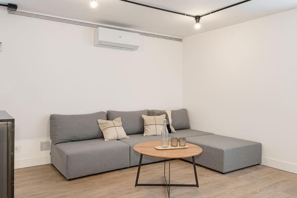 La Casa De Ines Βίλα Αλκαλά ντε Ενάρες Εξωτερικό φωτογραφία
