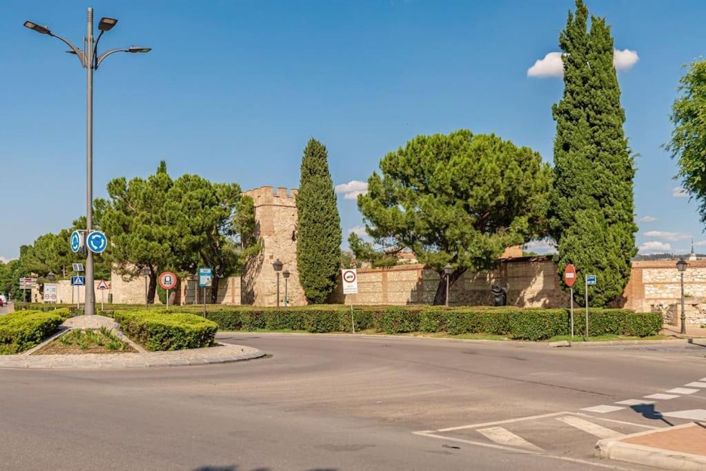 La Casa De Ines Βίλα Αλκαλά ντε Ενάρες Εξωτερικό φωτογραφία